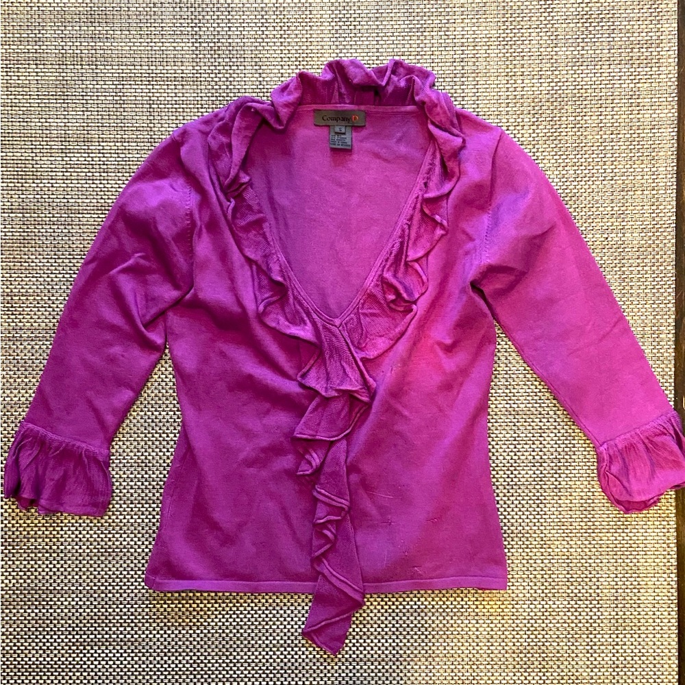 Purple ruffle vneck silk sweater w stretch Size Small.